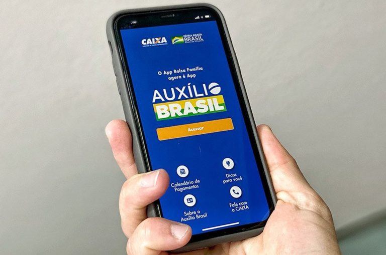 Auxílio Brasil de R$ 600 também será pago em 2023? Saiba se é possível 1 Auxílio Brasil de R$ 600 vai incluir 2 milhões de novas famílias em agosto