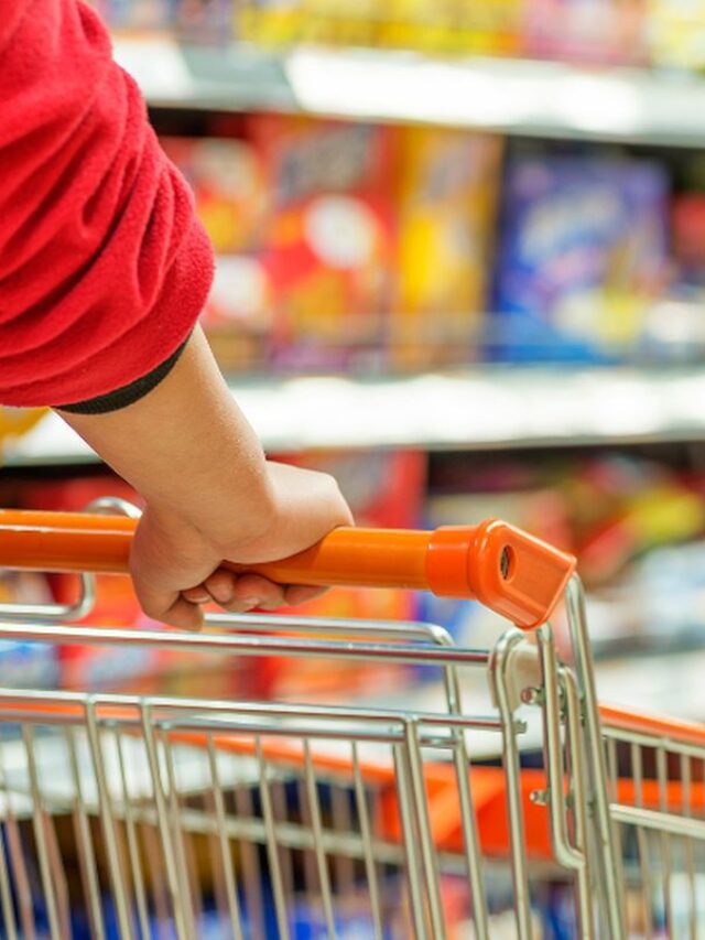 Cesta básica custa quase 70% do salário mínimo no Brasil