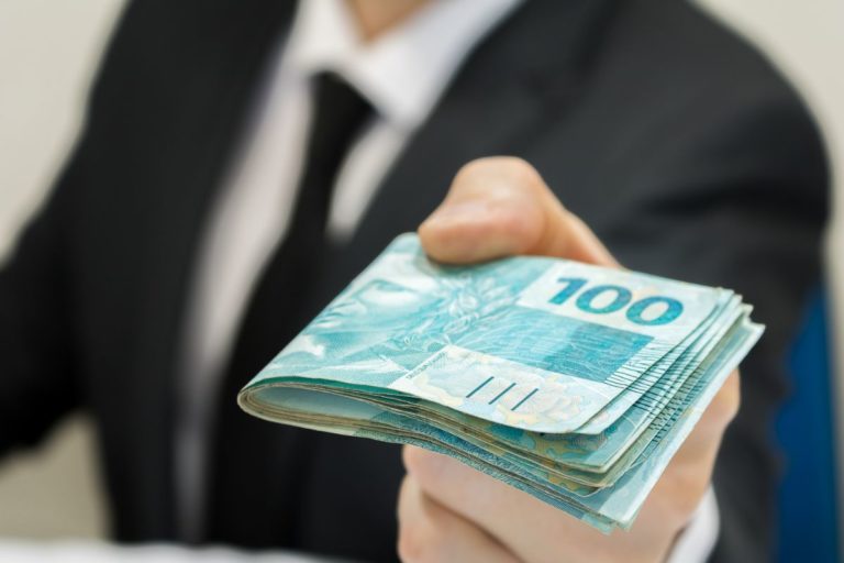 EMPRÉSTIMO CONSIGNADO DO AUXÍLIO BRASIL: por que os bancos estão pulando fora? 1 Empréstimo consignado do Auxílio Brasil