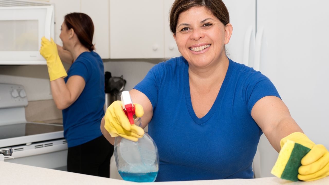 Conheça os direitos das empregadas domésticas