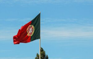 Novo visto permite que brasileiros procurem trabalho em Portugal