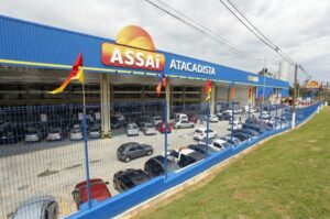 Assaí abre 4.266 vagas de emprego para lojas em todo o Brasil