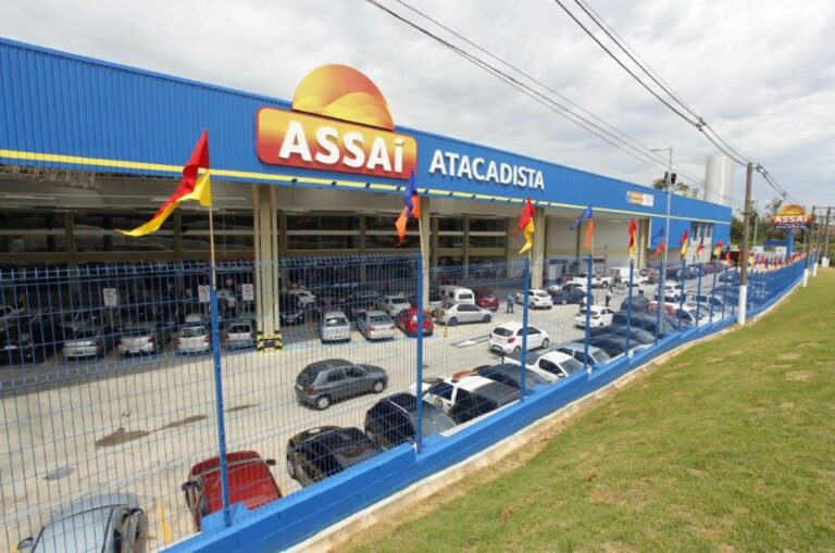 Assaí abre 4.266 vagas de emprego para lojas em todo o Brasil