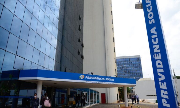 Concurso INSS tem 1.000 vagas com salário de R$ 5,9 mil 1 Concurso INSS tem 1.000 vagas com salário de R$ 5,9 mil
