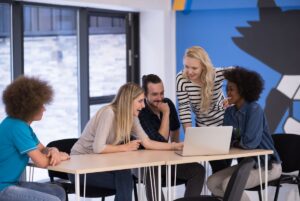 Globo tem 500 vagas de emprego e mais de 100 para estágio; confira