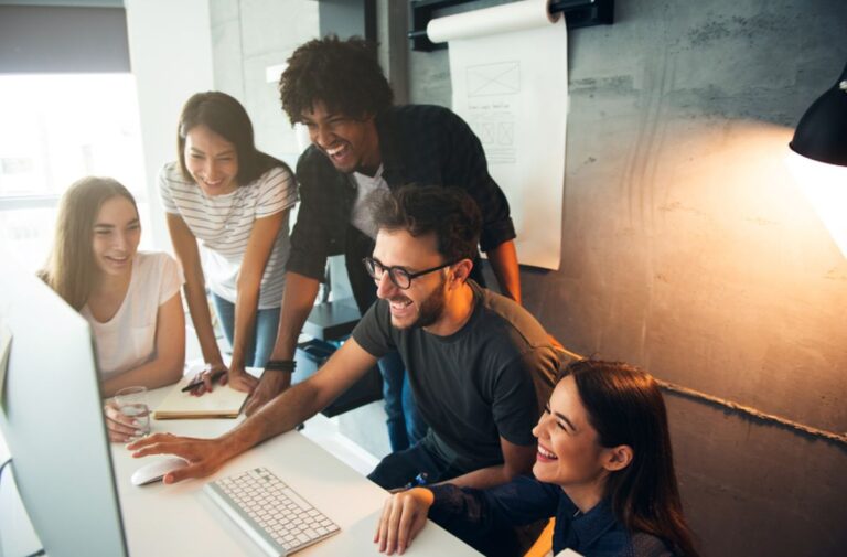 Startups acumulam mais de 250 vagas de emprego abertas; confira 10 Startups acumulam mais de 200 vagas de emprego abertas