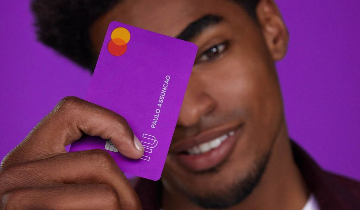 Como pedir cartão de crédito Nubank pelo app? Saiba se é possível