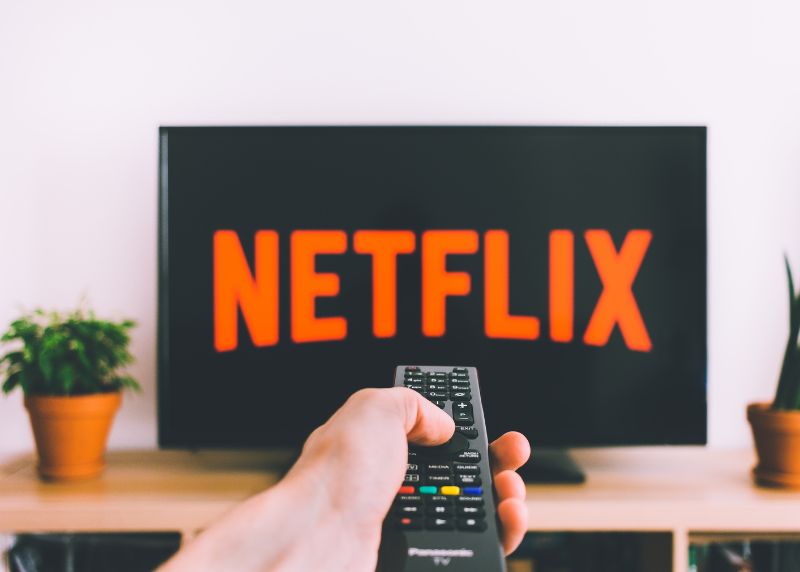 Alerta aos assinantes: Netflix introduz cobrança por ponto adicional em assinaturas no Brasil