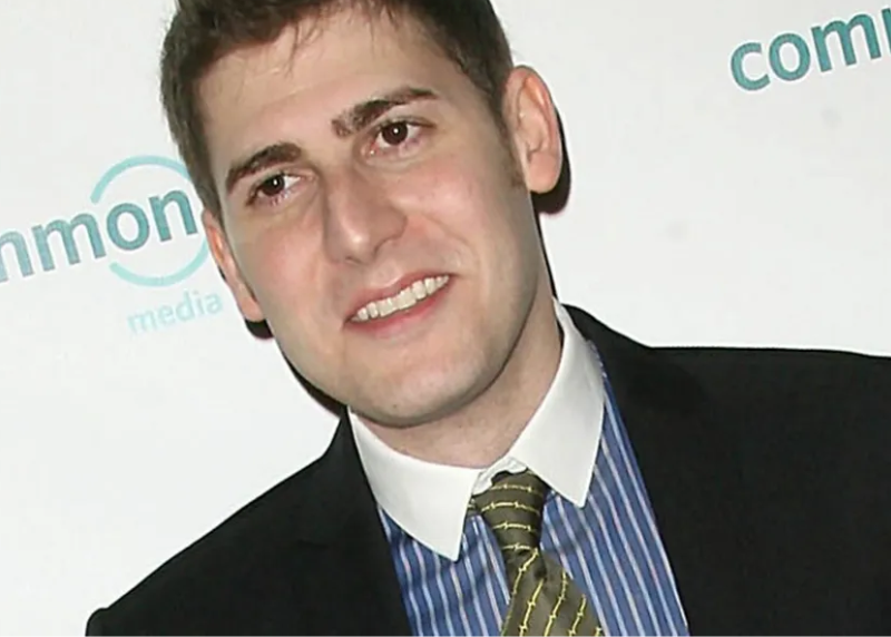 Eduardo Saverin (um dos fundadores do Facebook) conquista o topo dos mais ricos do Brasil