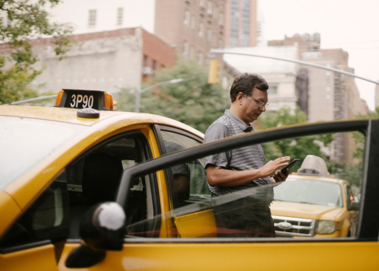 Polícia Federal investiga fraudes nos auxílios repassados a taxistas e caminhoneiros 2 Fraudes nos auxílios a taxistas